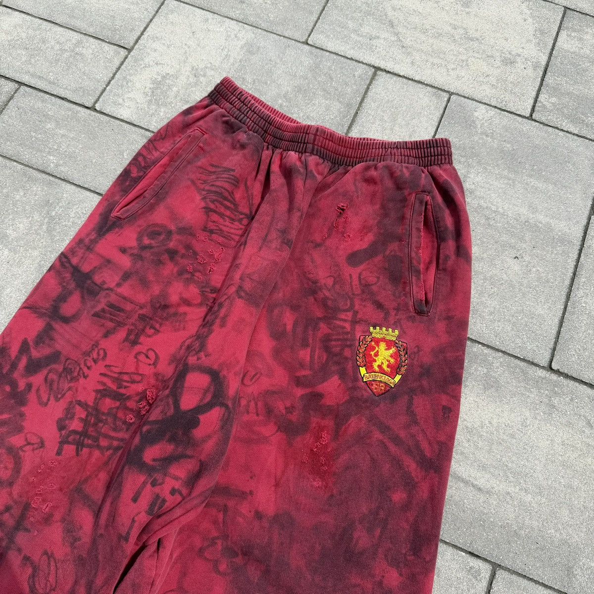 Balenciaga SS23 Balenciaga Red Skater Sweatpants Size US 32 / EU 48 - 2 Thumbnail