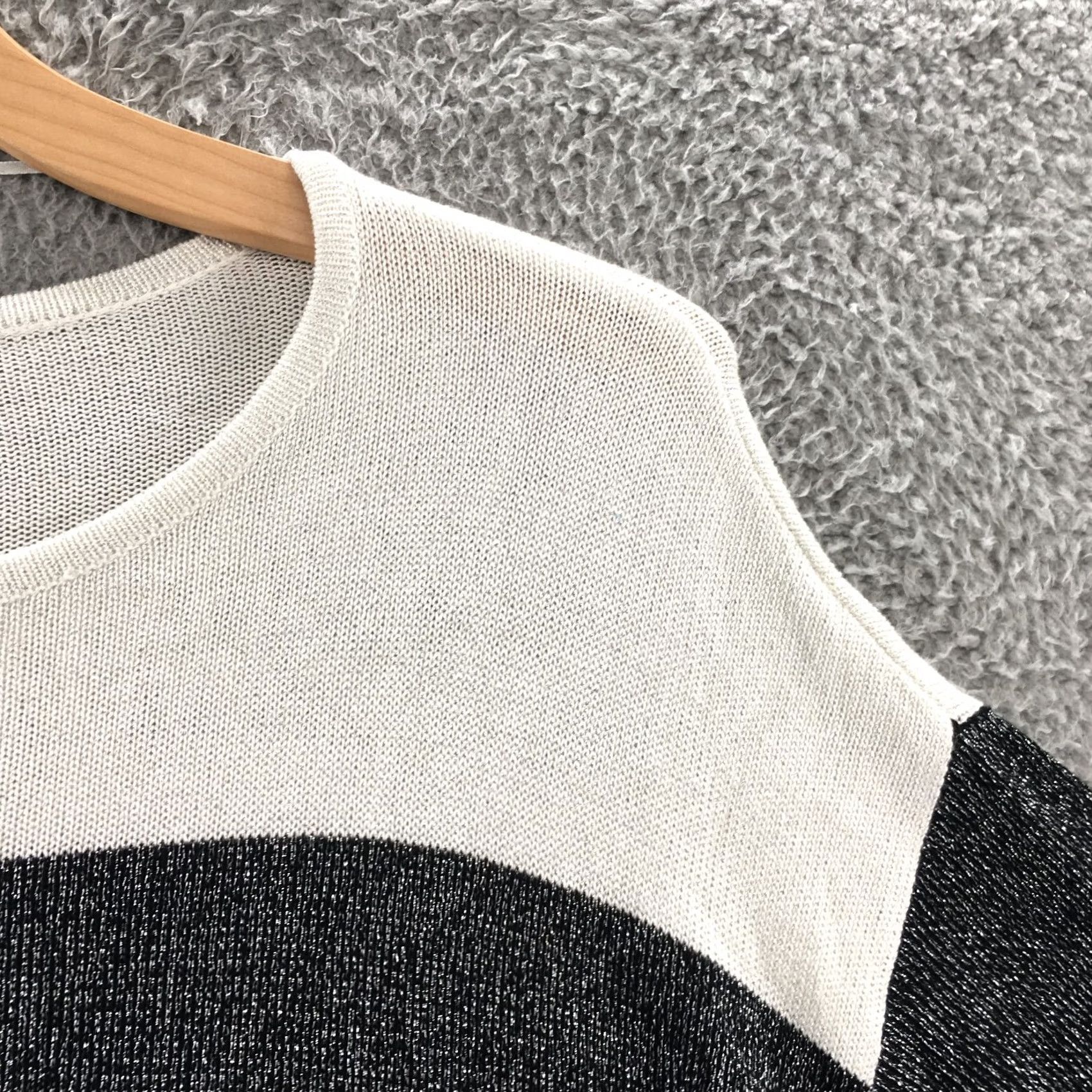 Worthington Worthington Blouse Womens 2X Black White Pullover Round Neck Lurex Stretch NEW Blouse Womens 2X Black White Pullover Round Neck Lurex Stretch NEW Size XXL / US 16-18 / IT 52-54 - 3 Thumbnail