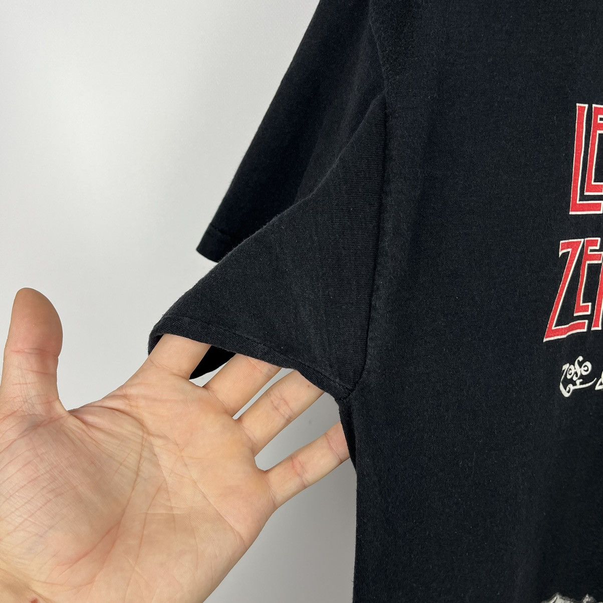 Band Tees Vintage Led Zeppelin rock band tee 2001 Size US M / EU 48-50 / 2 - 12 Thumbnail