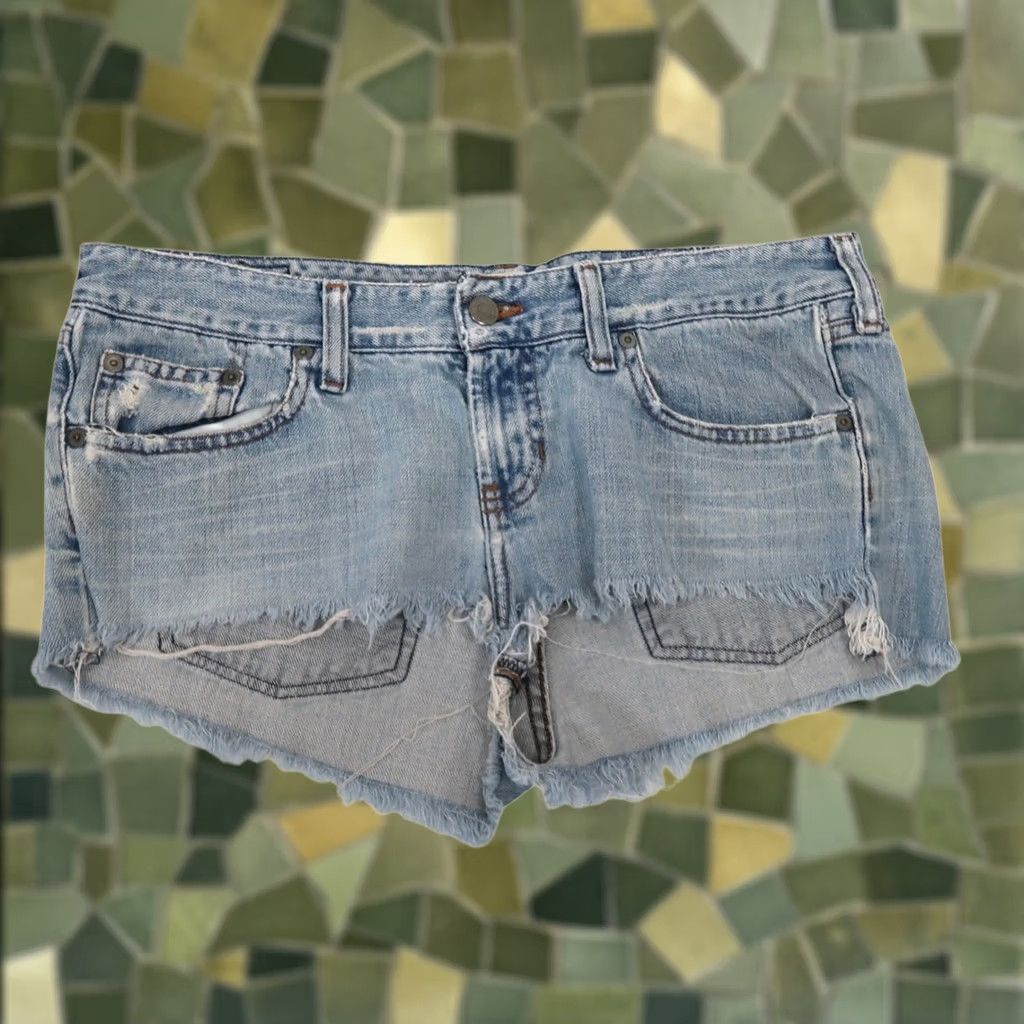 Abercrombie & Fitch VINTAGE Abercrombie & Fitch Shorts Size 8 Blue Denim Ultra Low Rise Y2K Micro Cut-Off Women Size 30" / US 8 / IT 44 - 1 Thumbnail