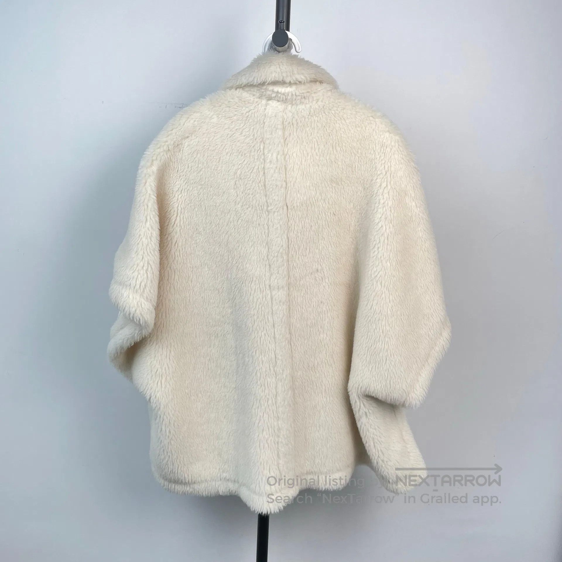 Max Mara Max Mara Off-White Alpaca Fleece Teddy Bear Cloak Coat| Size M / US 6-8 / IT 42-44 - 2 Thumbnail