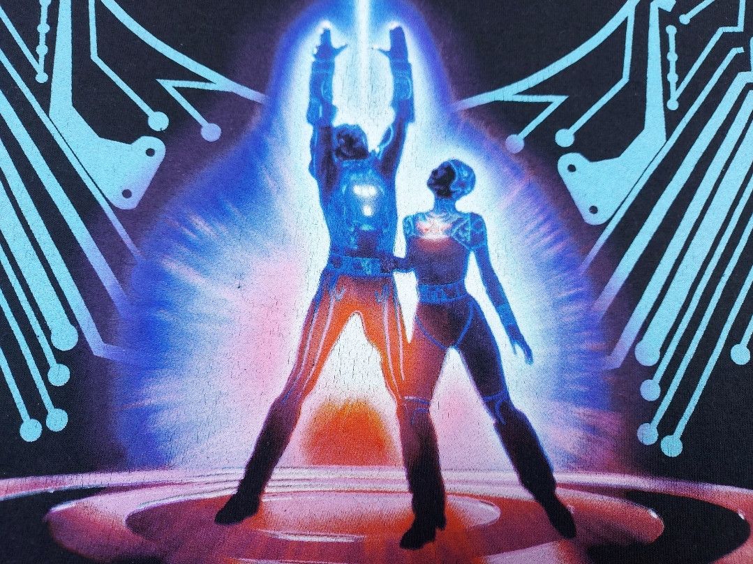 Disney × Vintage Vintage Tron Movie Disney Store TEE Size US L / EU 52-54 / 3 - 3 Thumbnail