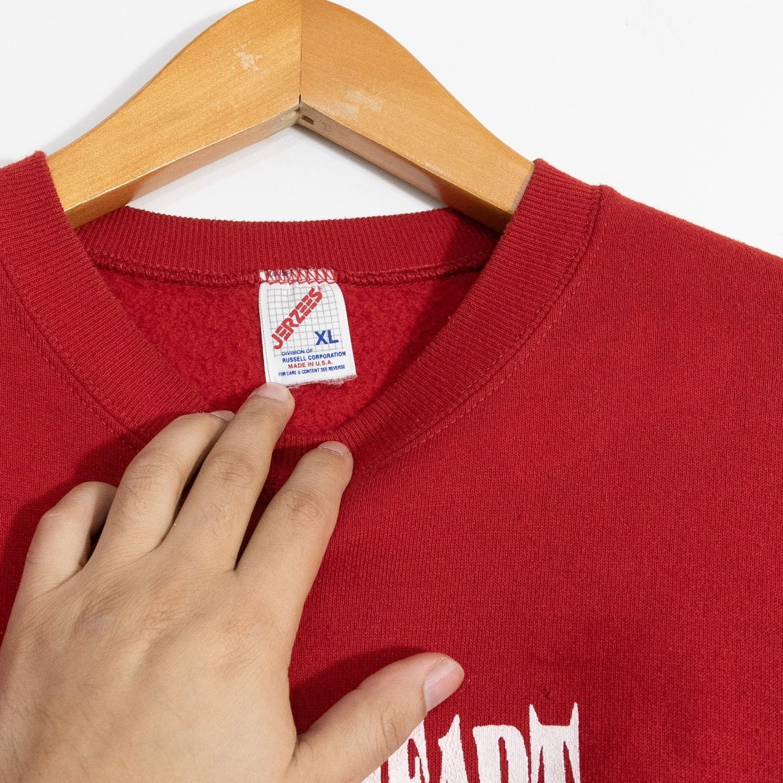 Vintage Vintage 90s Sacred Heart Saints Sweatshirt Mens XL - Monroe Size US XL / EU 56 / 4 - 7 Thumbnail