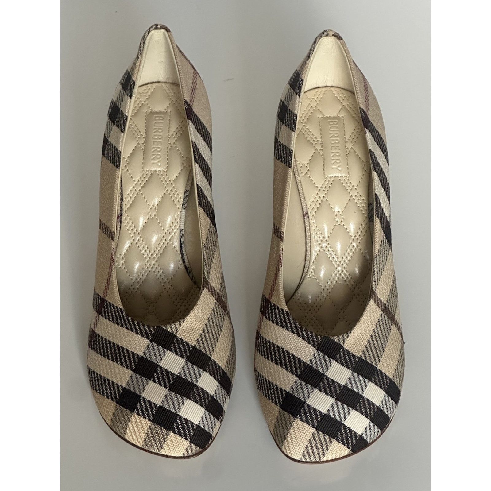 Burberry Burberry Women's Pump Alabaster IP Check Shoes 9 US 8100970 Size US 9 / IT 39 - 6 Thumbnail