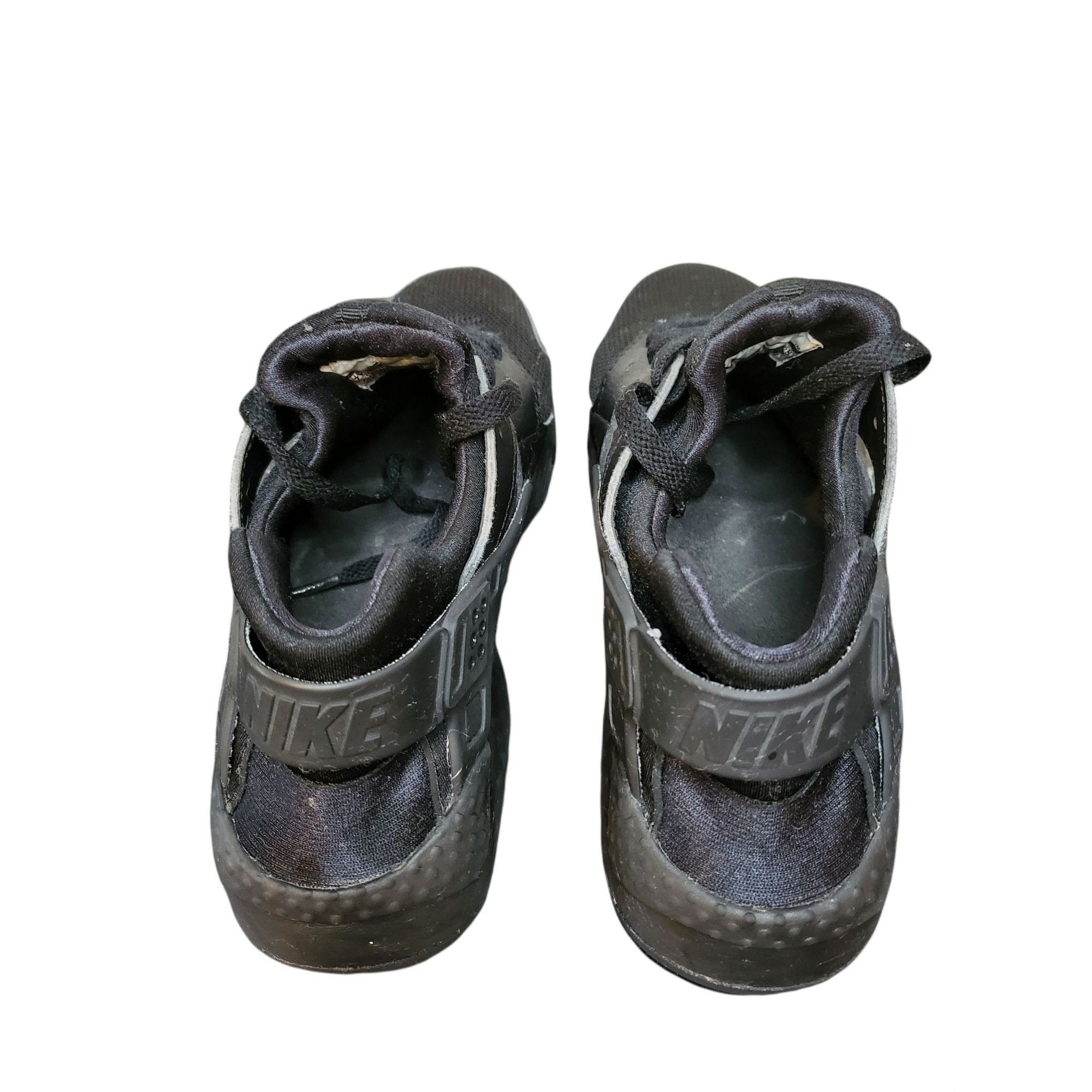 Nike Nike Huarache Run Sneakers Women Sz 7 Black Leather Running Size US 7 / IT 37 - 4 Thumbnail