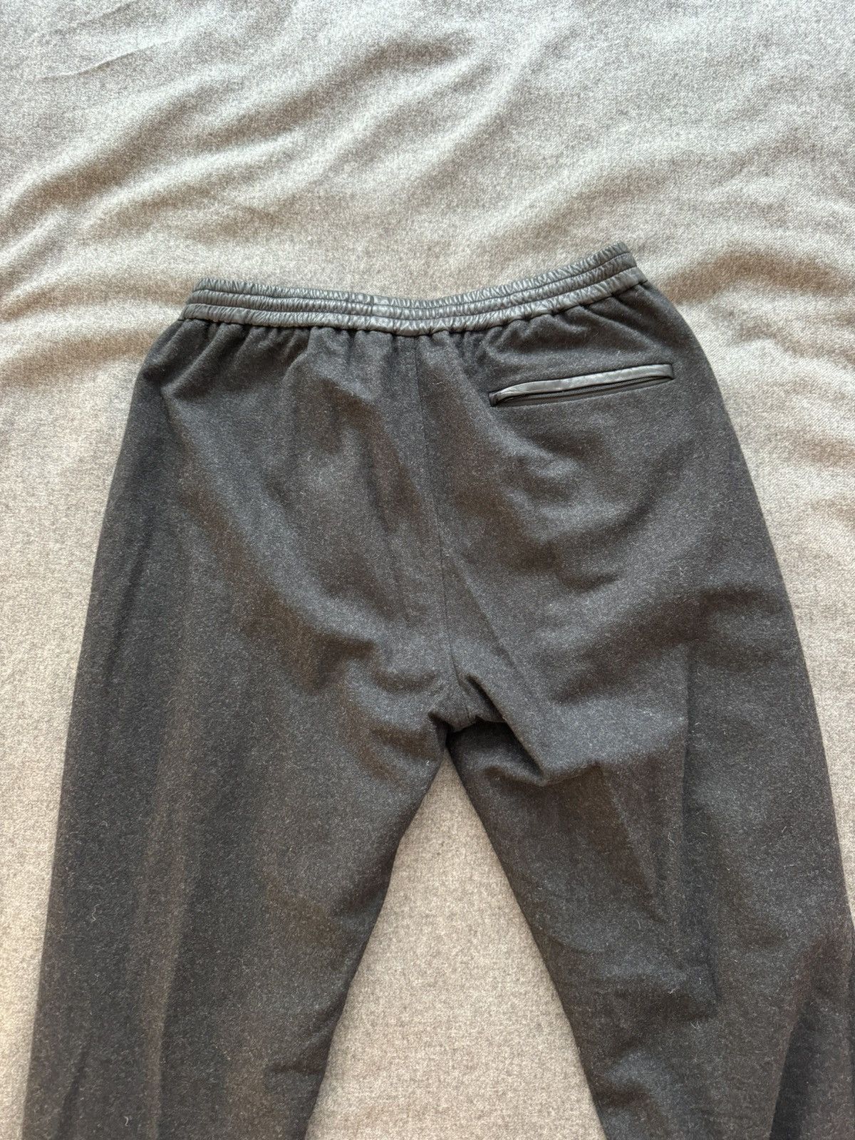 Vince Vince charcoal wool joggers Size US 31 - 2 Thumbnail