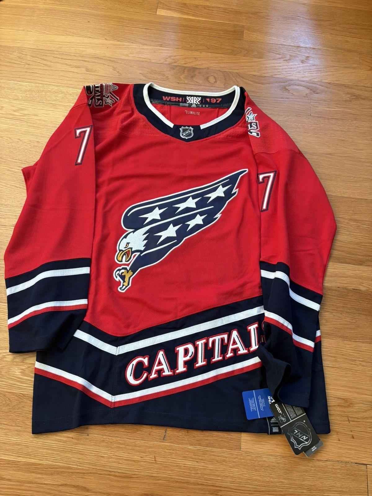 Other Washington Capitals Reverse Retro 1.0 TJ Oshie Jersey Size US L / EU 52-54 / 3 - 1 Thumbnail