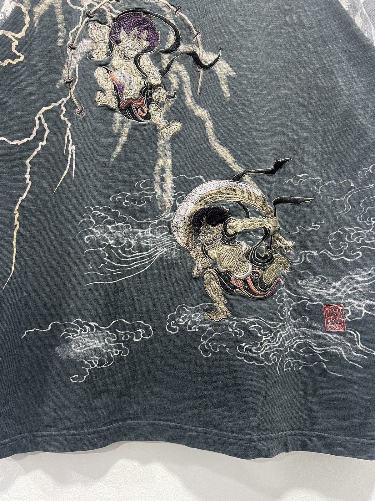 Japanese Brand × Kamakura × Vintage Vintage Karakuri Tamashi Embroidery Sukajan Crazy Backhit Tshirt Size US XL / EU 56 / 4 - 3 Thumbnail