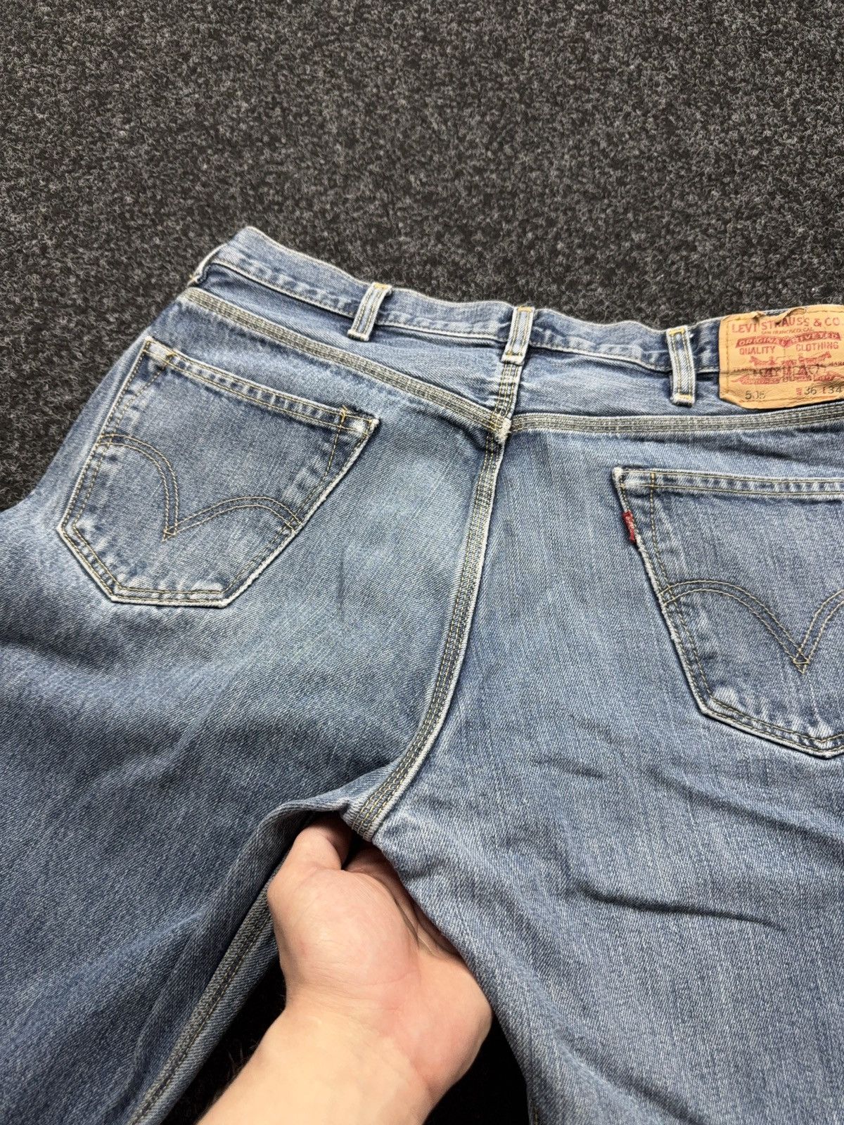 Levi's Retro 00s Levi’s 505 USA Regular Fit Light Wash Denim Jeans Size US 36 / EU 52 - 18 Thumbnail