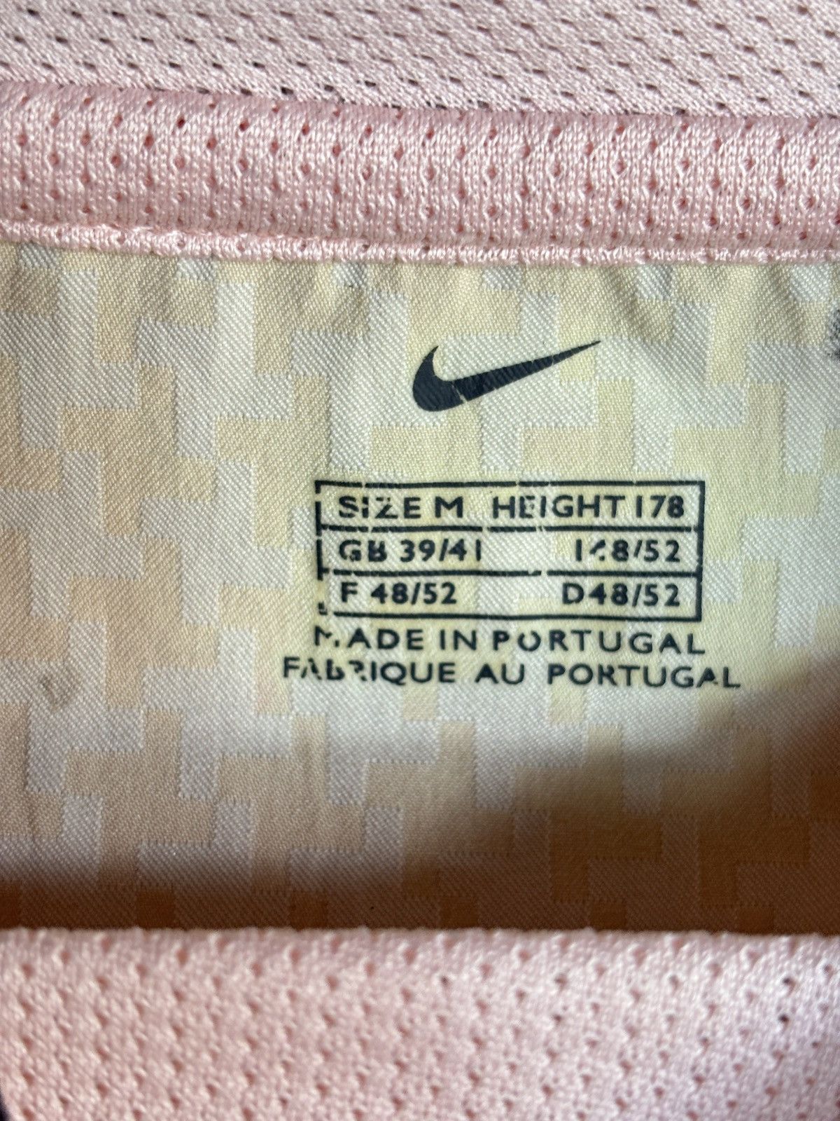 Nike Juventus 03/04 Away Jersey Rare Colour Size US M / EU 48-50 / 2 - 3 Thumbnail