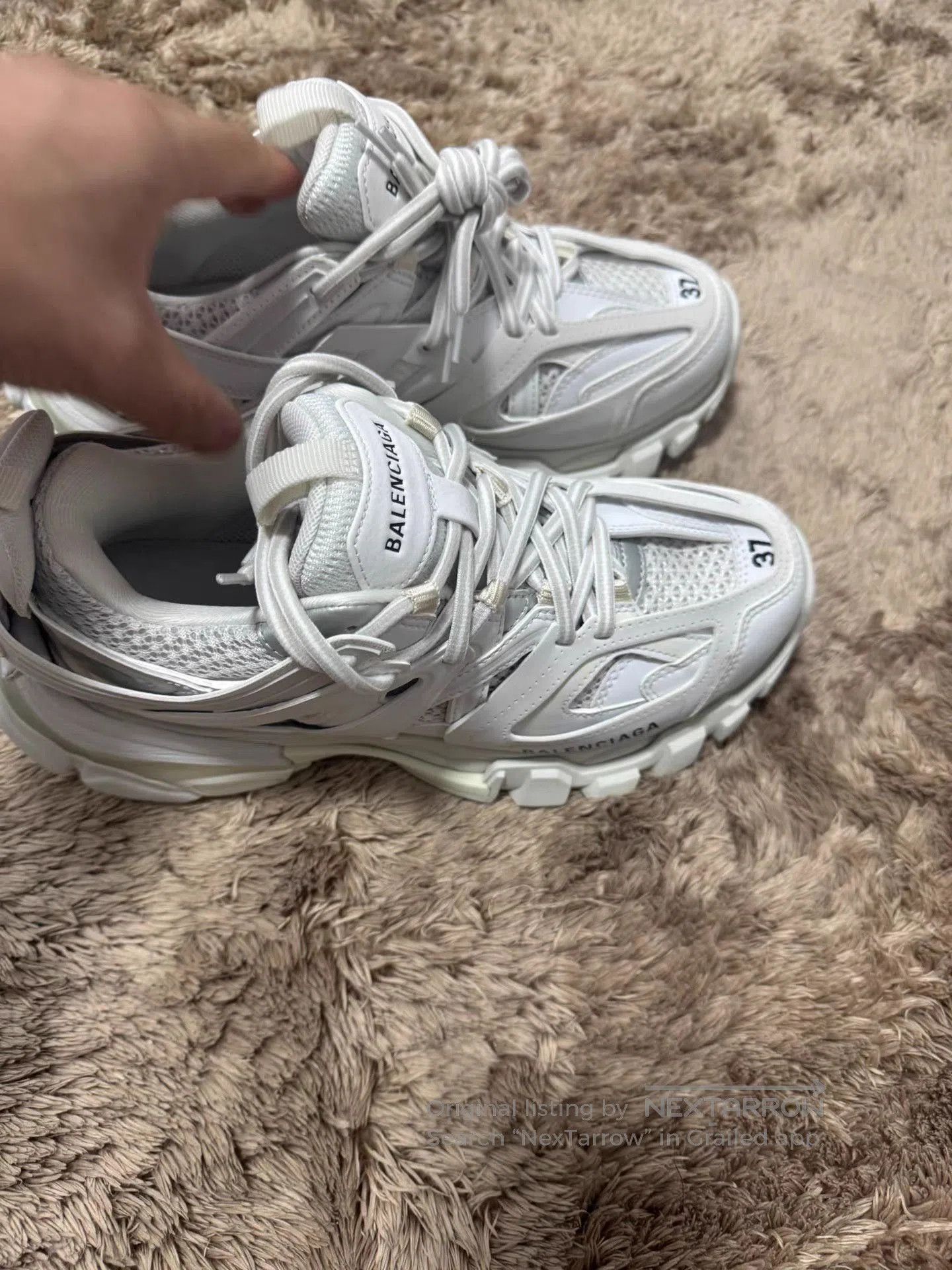 Balenciaga White Hitop Sneakers Size 7. Size US 7 / EU 40 - 2 Thumbnail