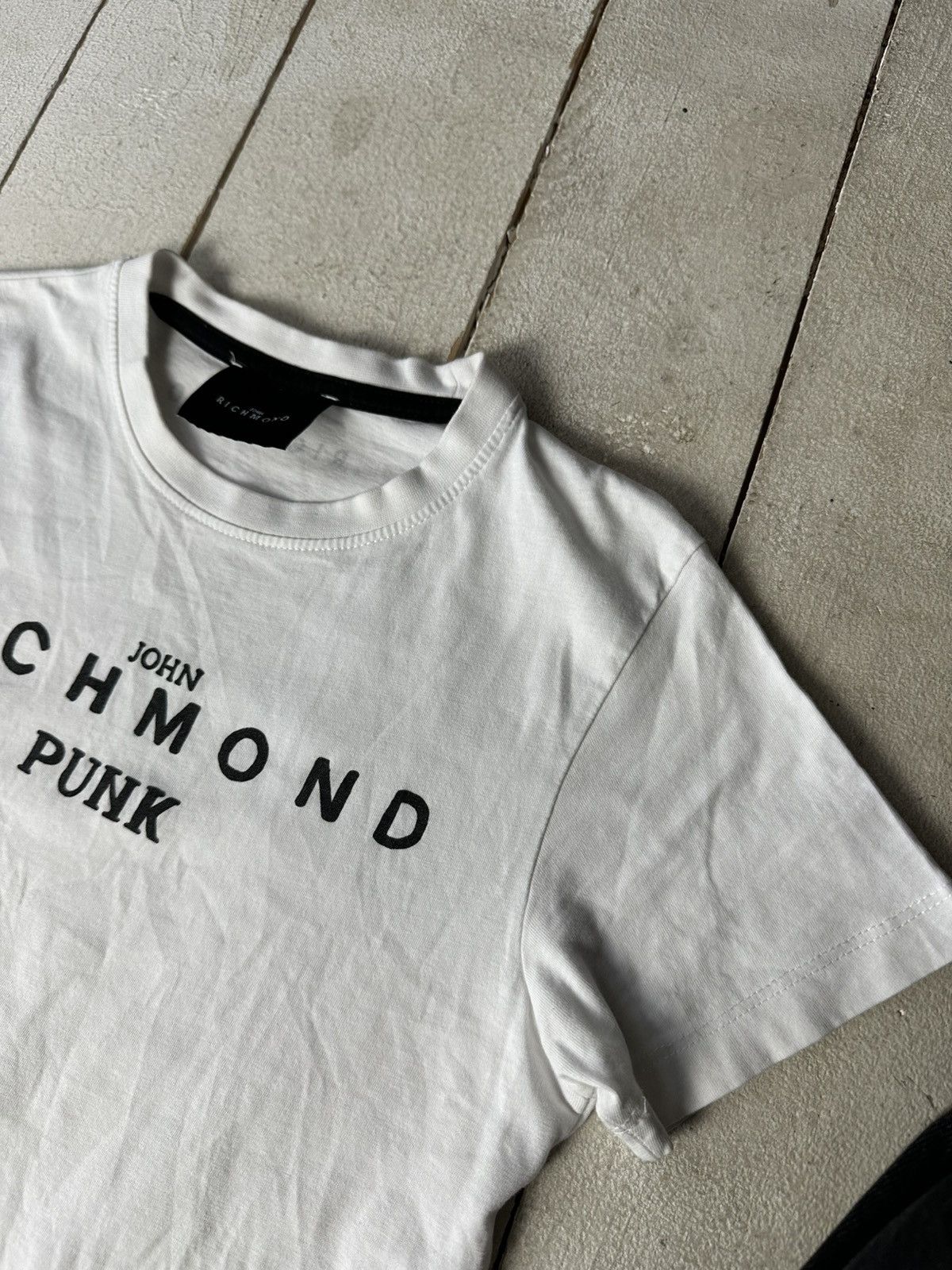 Vintage JOHN RICHMOND PUNK 🚨 LUXURY WOMEN WHITE TEE BIG LOGO Size S / US 4 / IT 40 - 5 Thumbnail