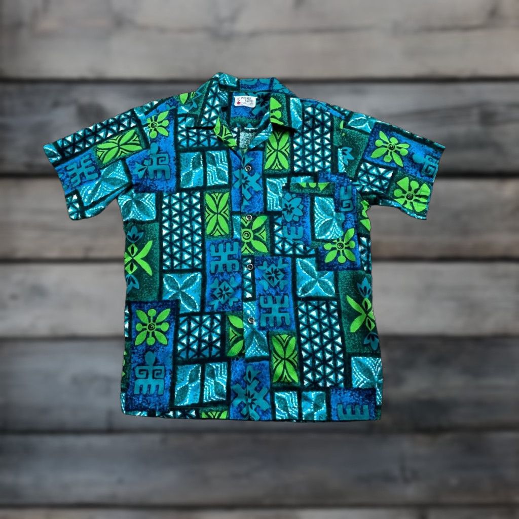 VINTAGE Pomare Tahiti Hawaiian Shirt Adult Medium Blue Green Floral Aloha 60s 70s Beach Retro Mens