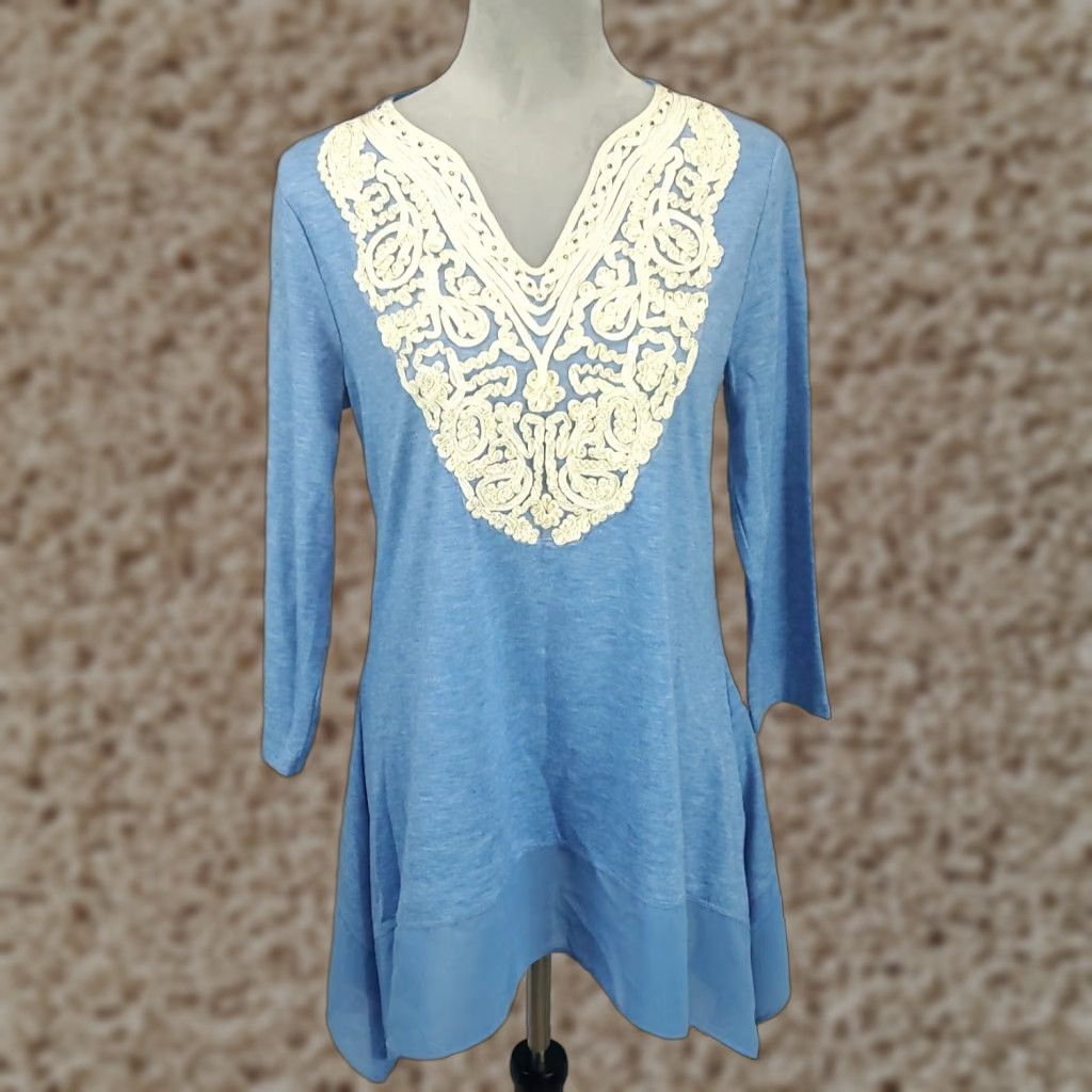 Vintage Ali Miles Tunic Womens Small Blue Lace Accent Neck Chiffon Hem Blouse Top Size S / US 4 / IT 40 - 1 Thumbnail