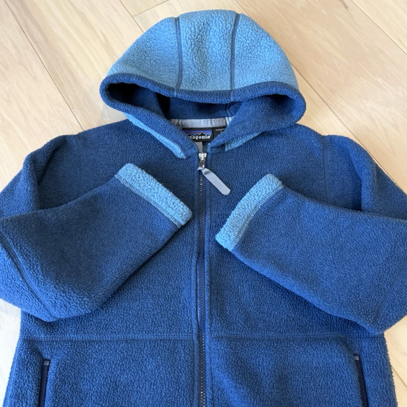 Patagonia VINTAGE Patagonia Synchilla Arctic Jacket Women's Small Blue Full Zip Outerwear Size S / US 4 / IT 40 - 5 Thumbnail