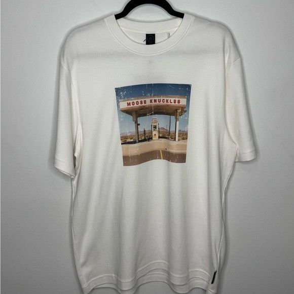 Moose Knuckles Moose Knuckles Beau Soir T-Shirt White Men’s Size Medium Size US M / EU 48-50 / 2 - 2 Thumbnail