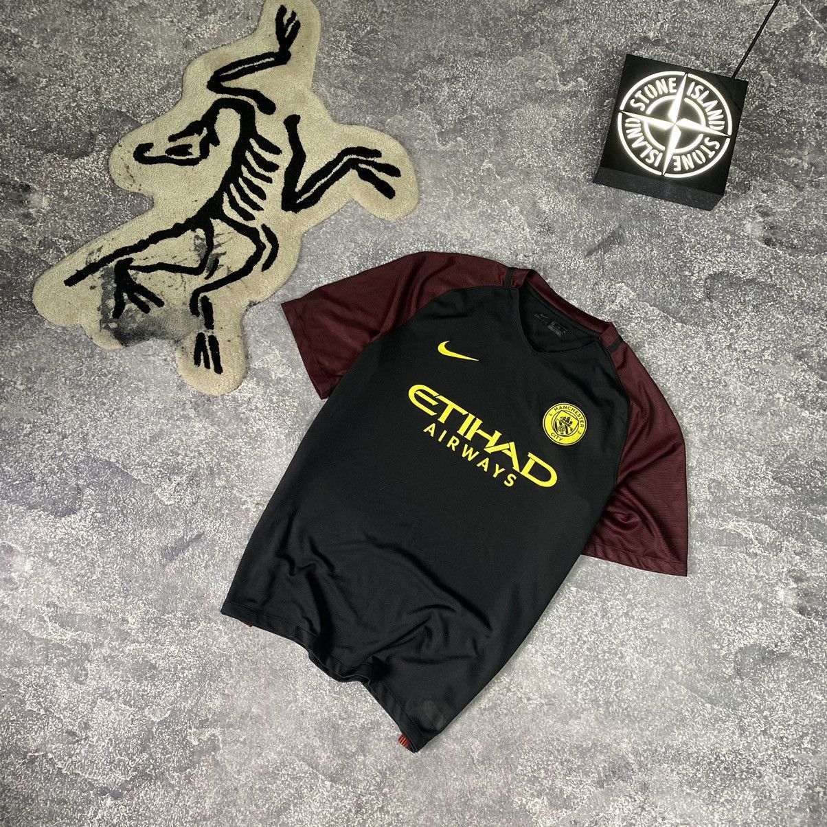 Vintage Men’s Nike Manchester City Small Logo team soccer jersey Size US XL / EU 56 / 4 - 2 Thumbnail