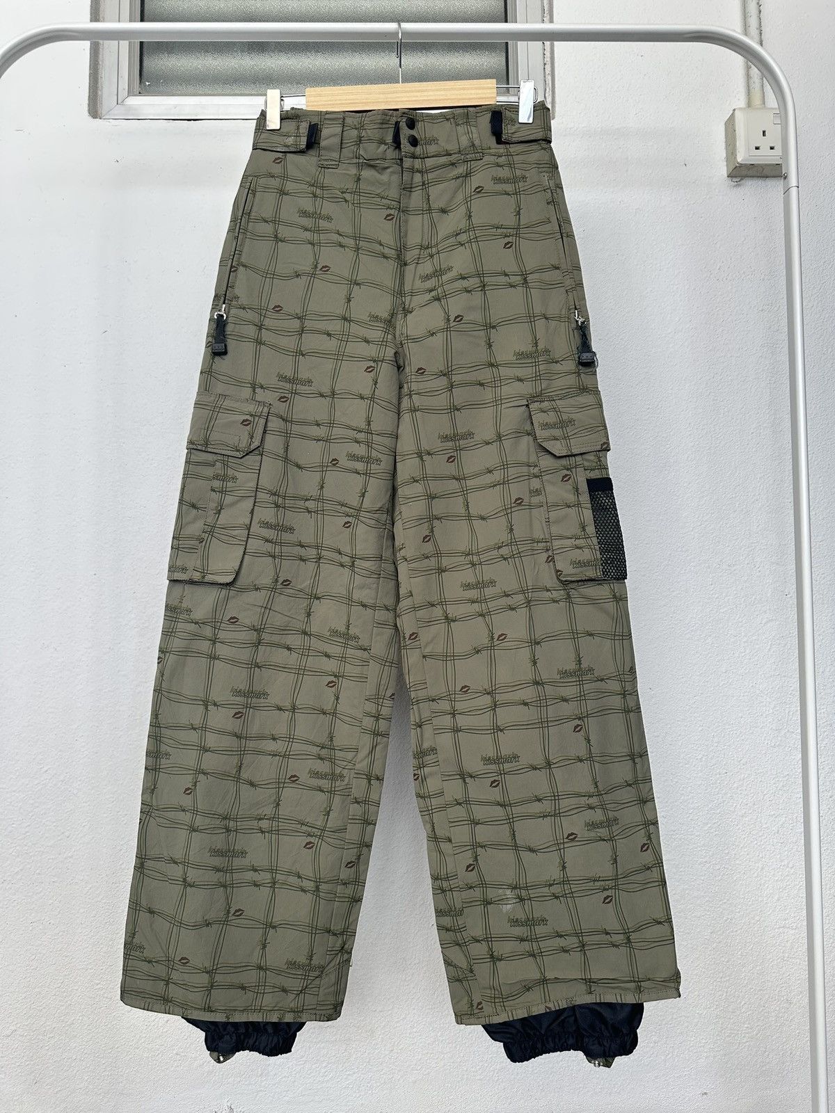 Japanese Brand 2000's Kissmark - Barbed gorpcore outdoor pants Size US 29 - 8 Thumbnail