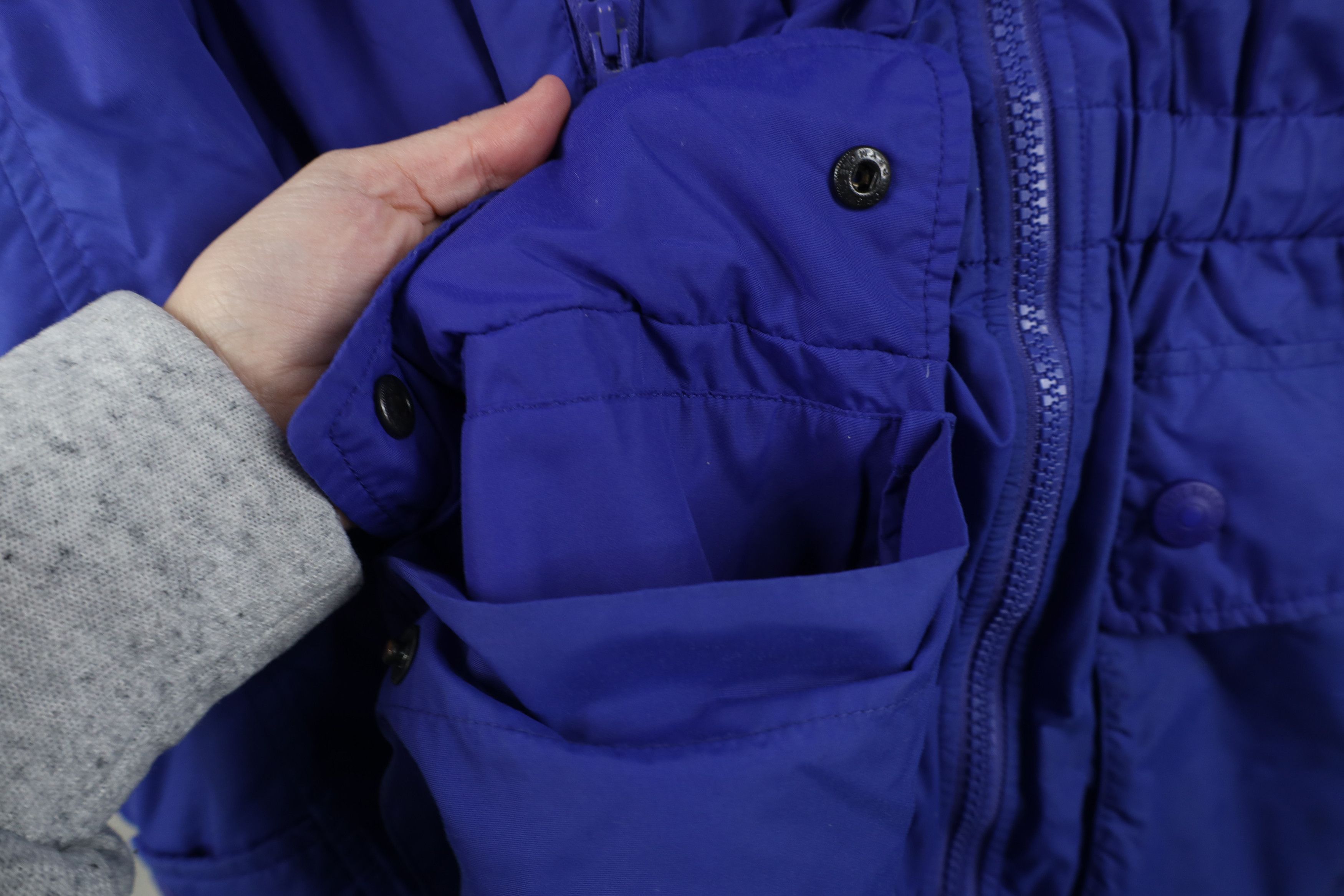 Eddie Bauer Vintage 90s Eddie Bauer Hooded Puffer Parka Jacket Purple Size M / US 6-8 / IT 42-44 - 9 Thumbnail