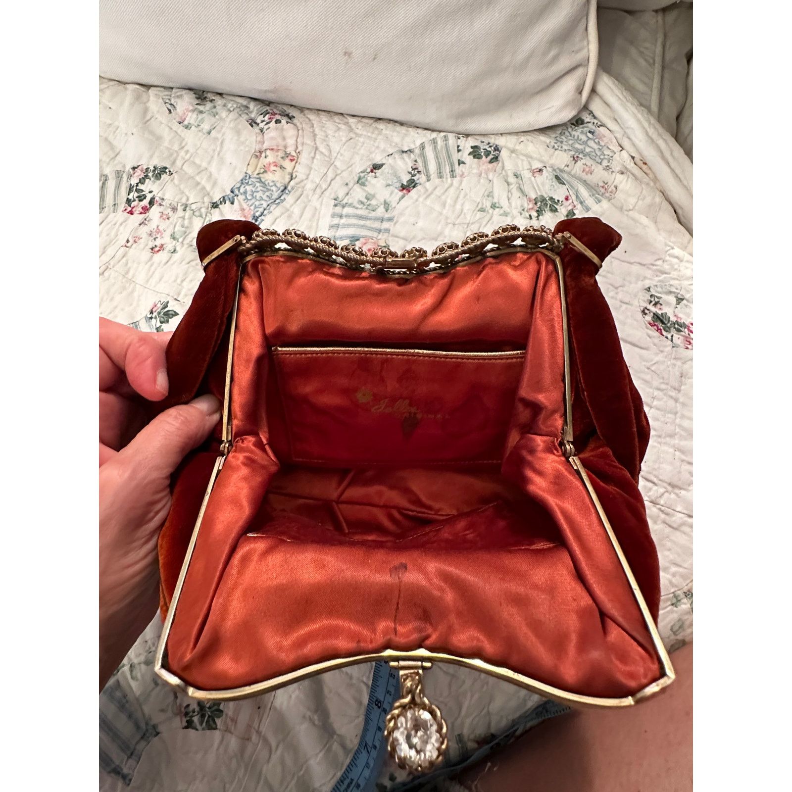 Vintage VINTAGE JOLLES ORIGINAL BURGUNDY VELVET JEWELED FRAME BAG Size ONE SIZE - 7 Thumbnail