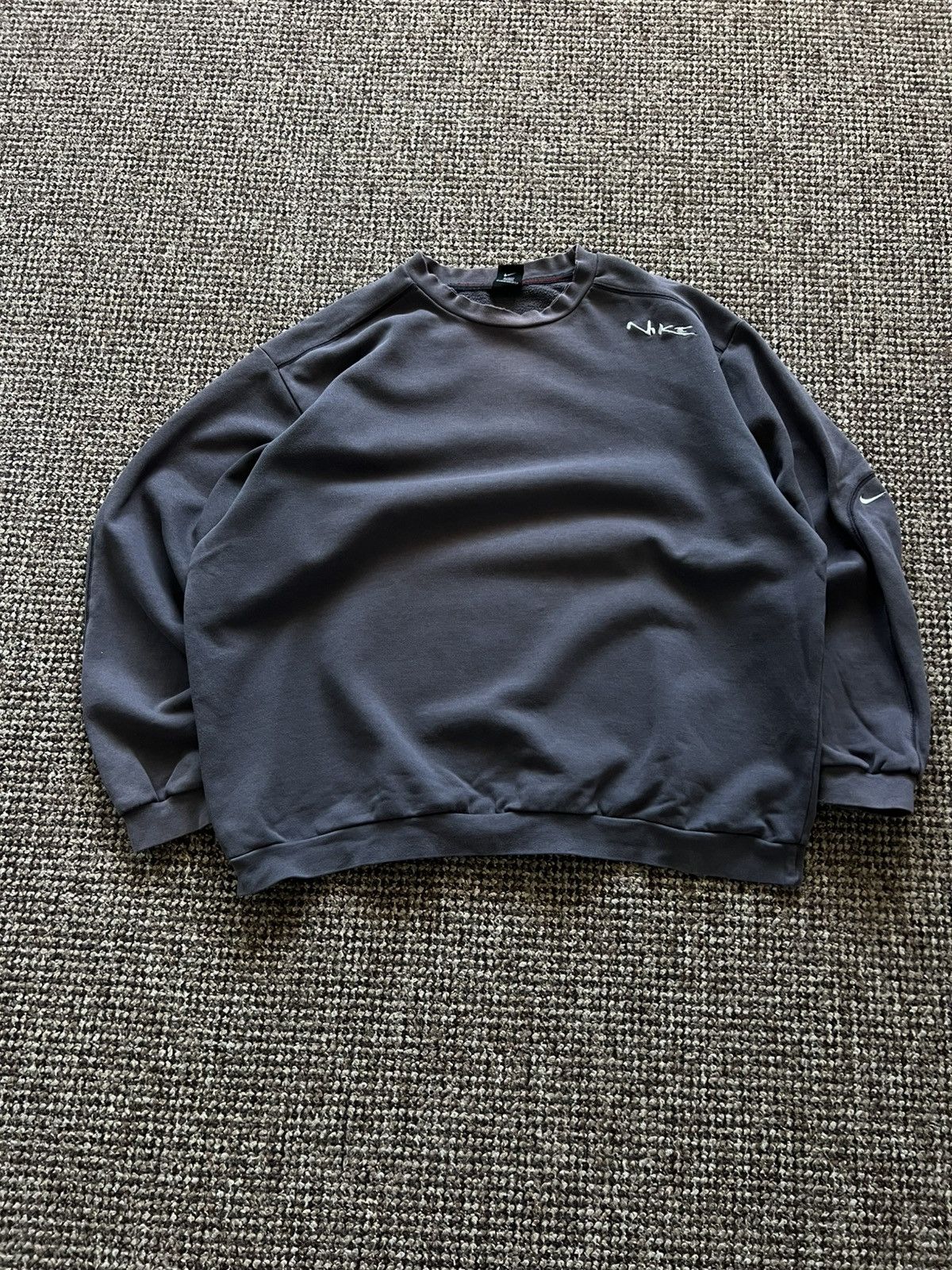Nike Vintage Nike Distressed Sweatshirt Faded Oversized XL Size US XL / EU 56 / 4 - 2 Thumbnail