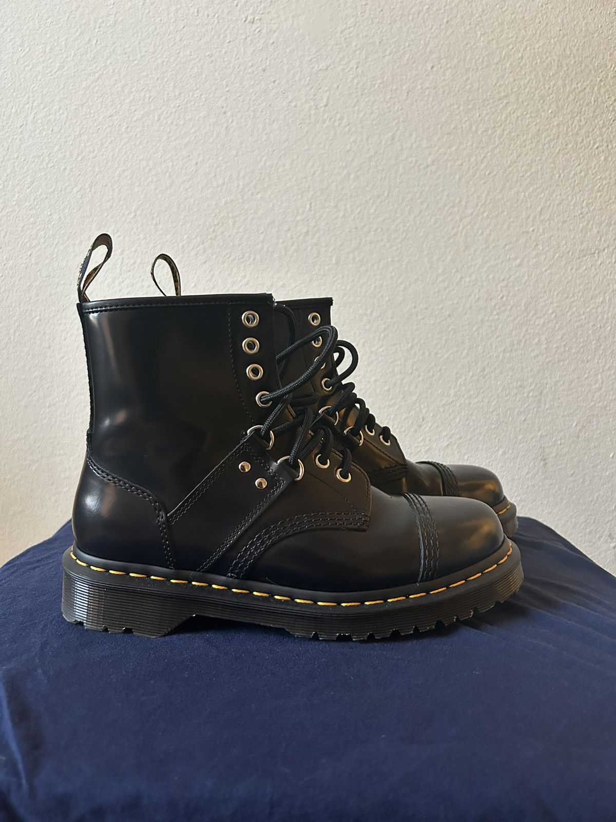 Dr. Martens Dr. Martens - Black Polished Smooth Hardware Boots - 6M Size US 6 / EU 39 - 4 Thumbnail
