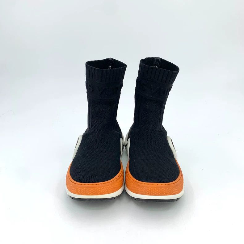 Louis Vuitton Louis Vuitton Black Letter Embossed Platform High Top Casu Size US 5.5 / IT 35.5 - 3 Thumbnail