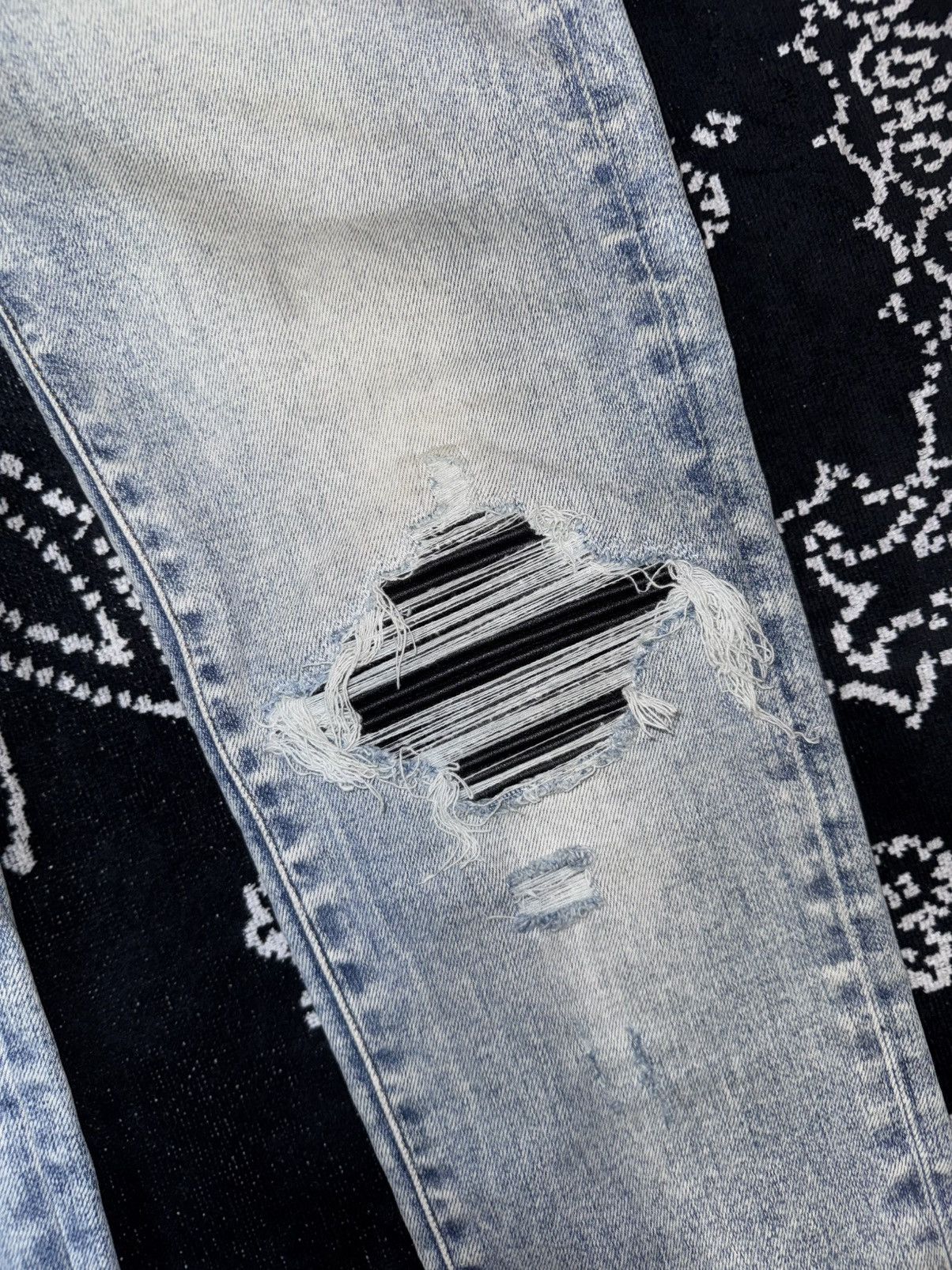 Amiri AMIRI MX1 BLUE DISTRESSED JEANS Size US 31 - 11 Thumbnail