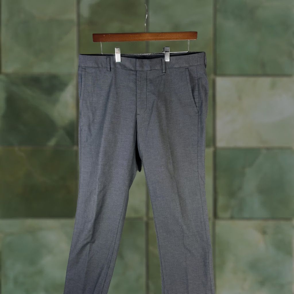 Bonobos Bonobos Pants Mens 33x32 Gray Stripe Chino Dress Stretch Flat Front Tapered Weekday Warrior Tuesday Business Casual Pockets Zip Belt Loops Knit? Size US 33 - 1 Thumbnail