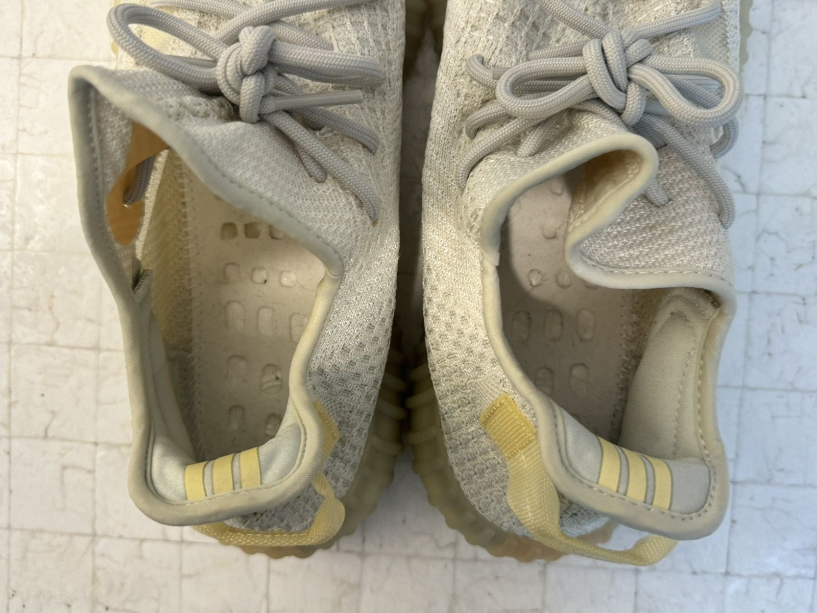 Yeezy Adidas Yeezy Boost 350 V2 light UV activated Size US 11.5 / EU 44-45 - 3 Thumbnail