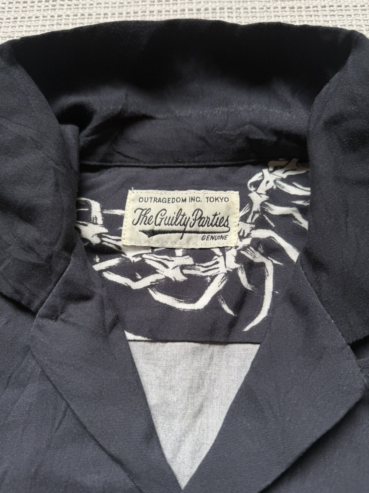 Wacko Maria RARE Wacko Maria ivory skeleton snake rayon shirt Size US L / EU 52-54 / 3 - 6 Thumbnail
