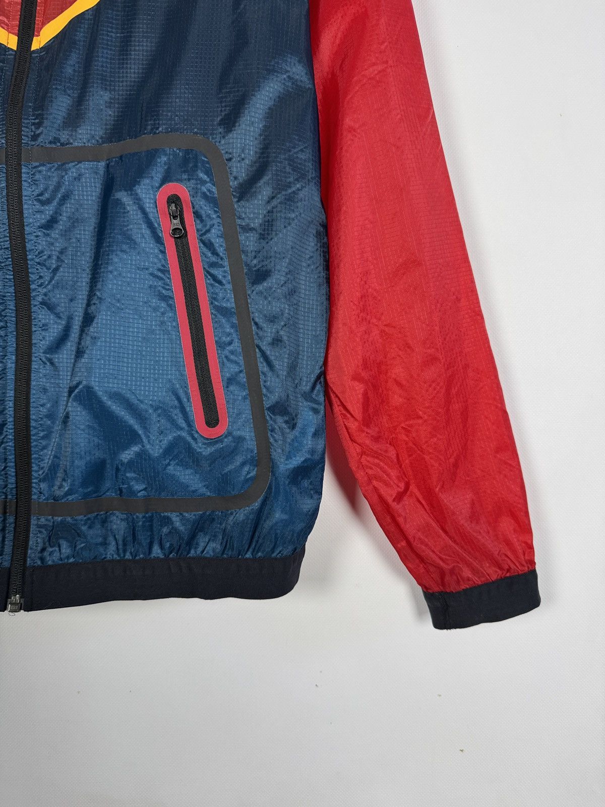 Nike Nike Tech Hyperfuse Light Nylon Jacket Windbreaker Size S Size US S / EU 44-46 / 1 - 5 Thumbnail