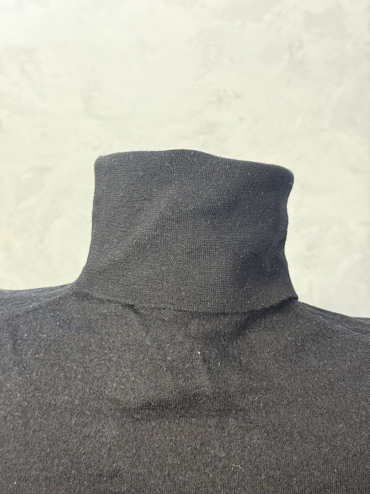 Gucci Gucci turtleneck wool black sweater womens Tom Ford Era Size L / US 10 / IT 46 - 4 Thumbnail