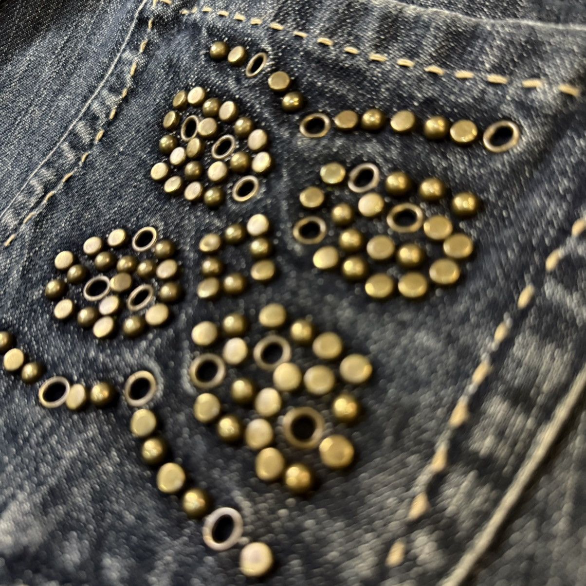 Beauty Beast 🔥🔥 Bcbg Maxazria Dark Wash Rhinestone Denim Size 27" / US 4 / IT 40 - 5 Thumbnail
