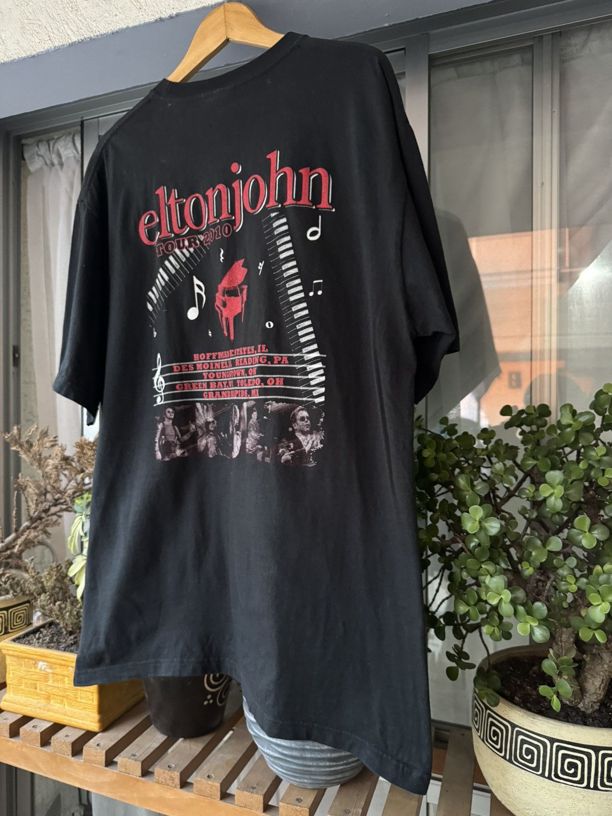Band Tees × Vintage Elton John tour 2010 Size US XL / EU 56 / 4 - 6 Thumbnail