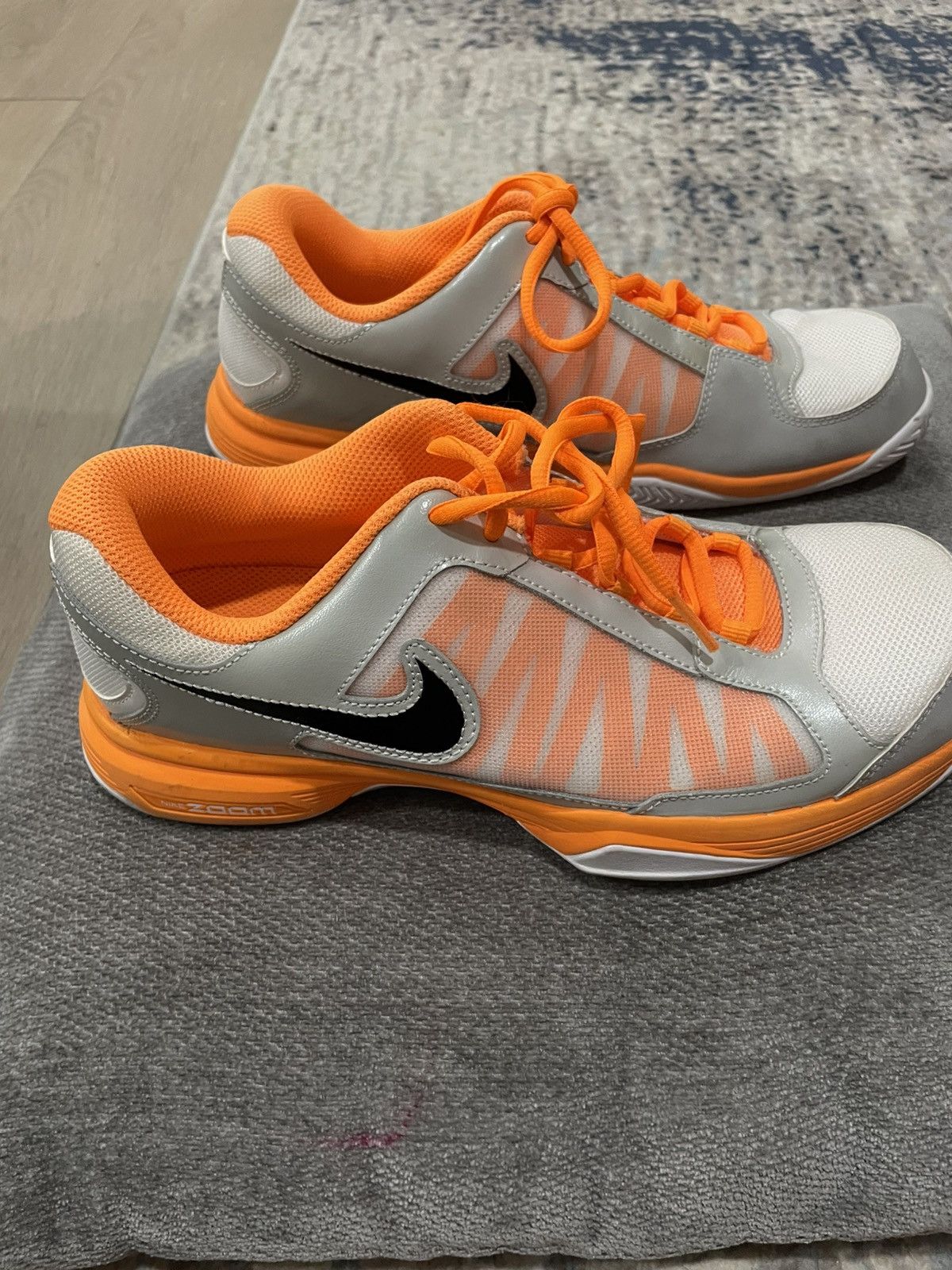Nike Nike Sneakers Size US 9.5 / IT 39.5 - 2 Thumbnail