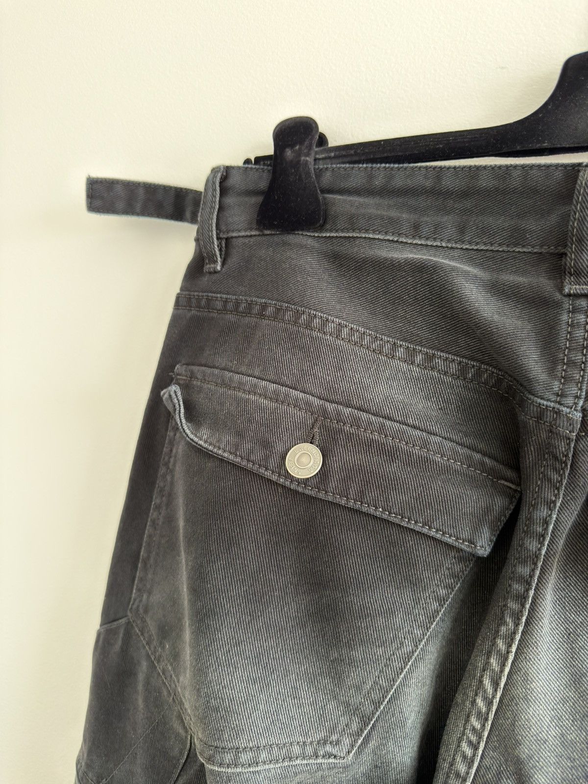 Balenciaga BALENCIAGA DEMNA BAGGY SKATER CARGO DENIM CARPENTER ITALY L Size US 34 / EU 50 - 10 Thumbnail