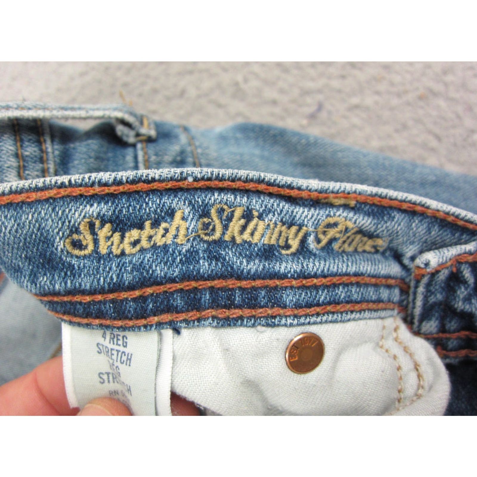 American Eagle Outfitters American Eagle Jeans Womens 4 Reg Blue Distressed Stretch Skinny Denim Distressed N/A Size 27" / US 4 / IT 40 - 5 Thumbnail