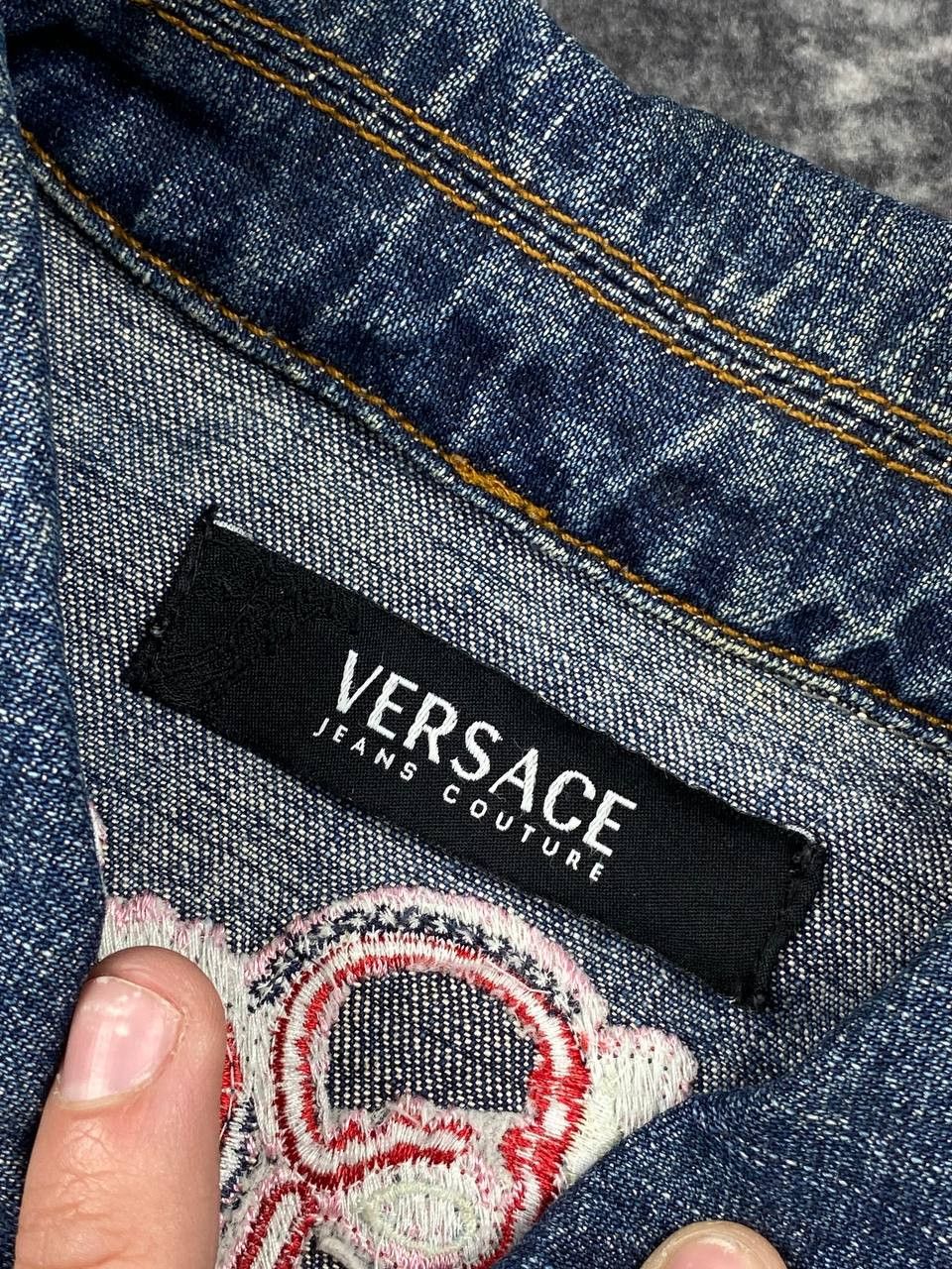 Versace Vintage Versace Jeans Couture Denim Jacket Big Logo Women Size M / US 6-8 / IT 42-44 - 15 Thumbnail