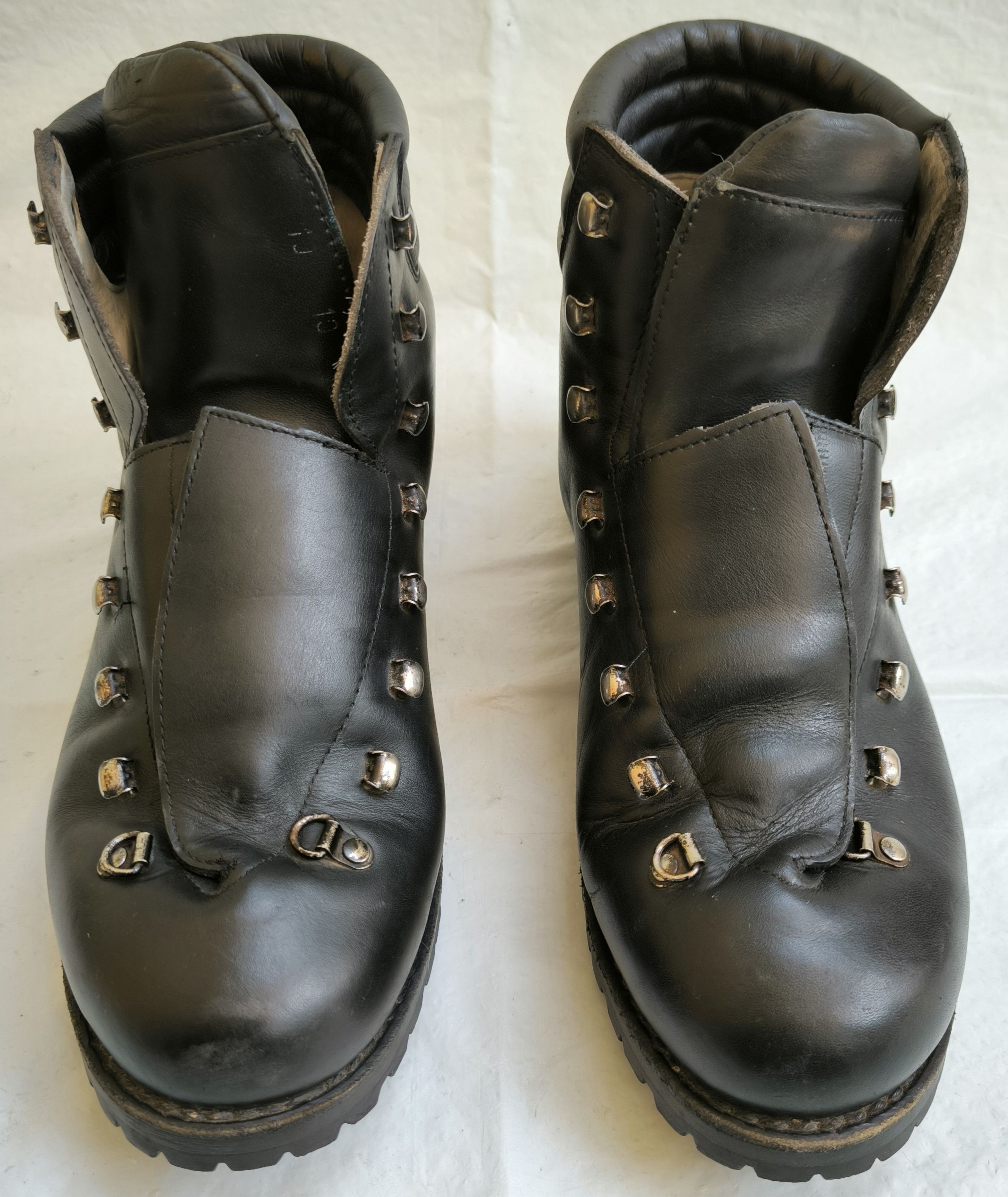 Hanwag Vtg HANWAG hiking boots VIBRAM sole Size US 10 / EU 43 - 6 Thumbnail