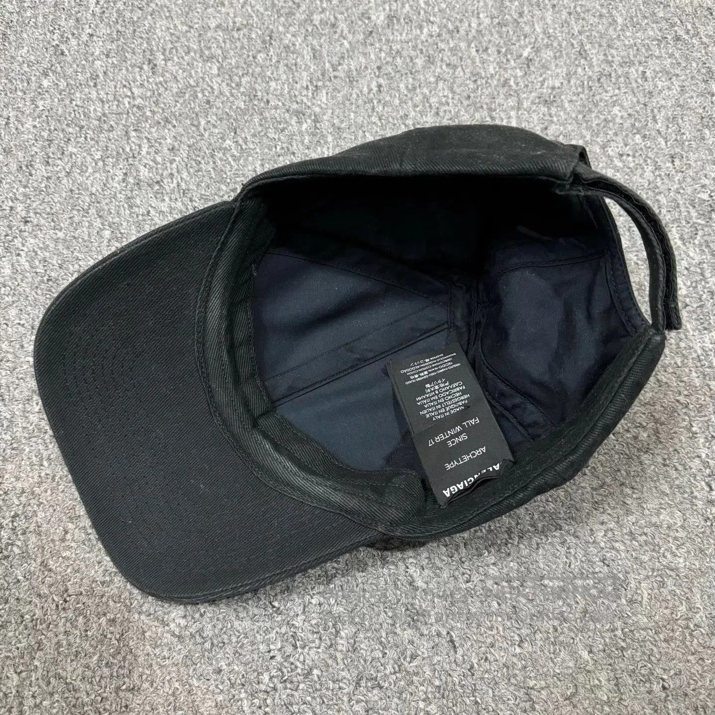 Balenciaga Black Embroidered Baseball Cap. Size ONE SIZE - 4 Thumbnail