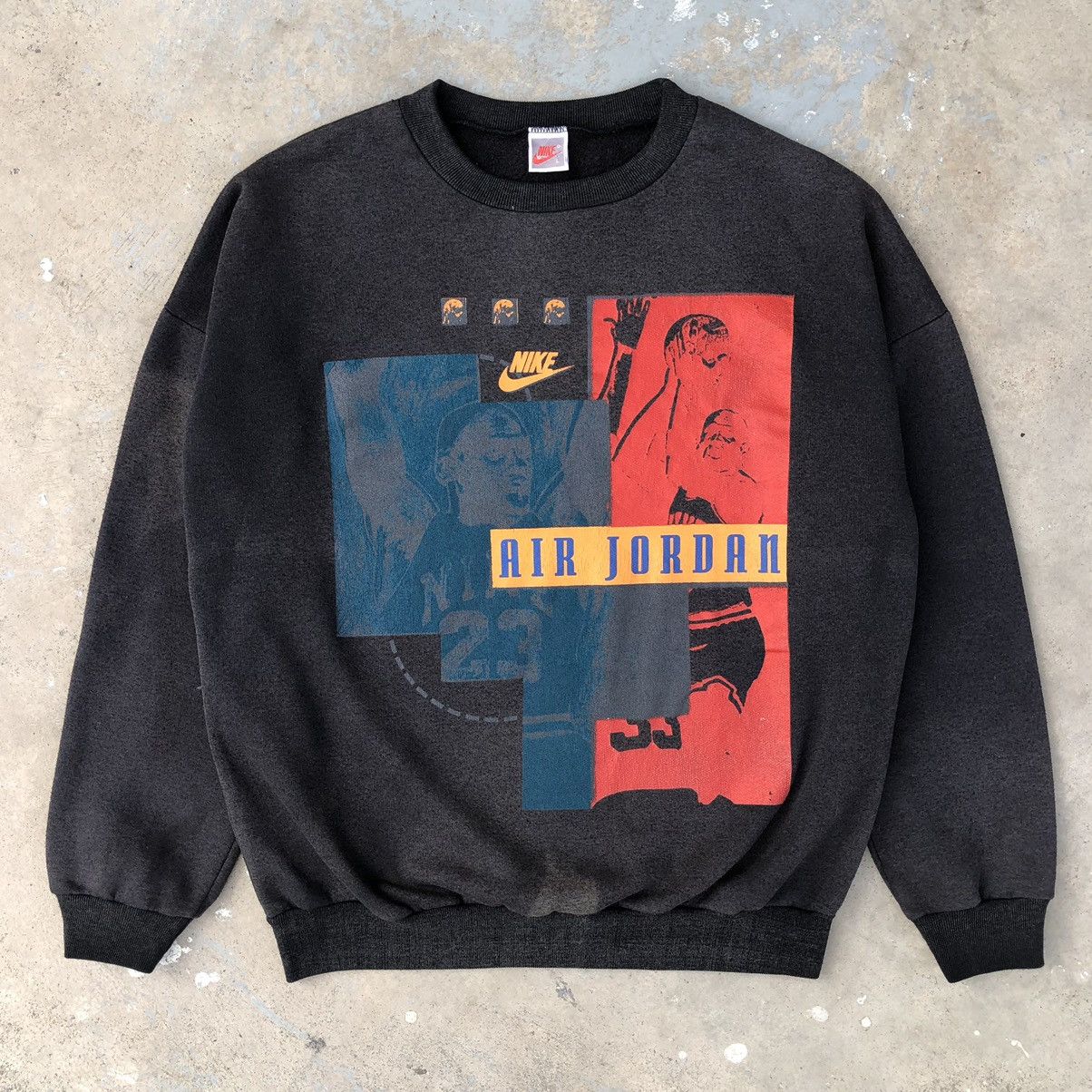 Nike Vintage Nike Air Jordan Michael Jordon Sun Faded Sweatshirts Size US L / EU 52-54 / 3 - 6 Thumbnail
