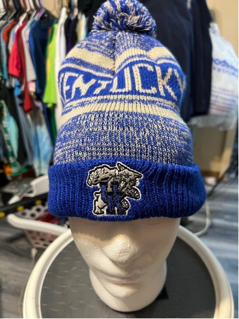 non Unisex Captivating Headwear Beanie Blue/Tan Size One Size Size ONE SIZE - 1 Thumbnail