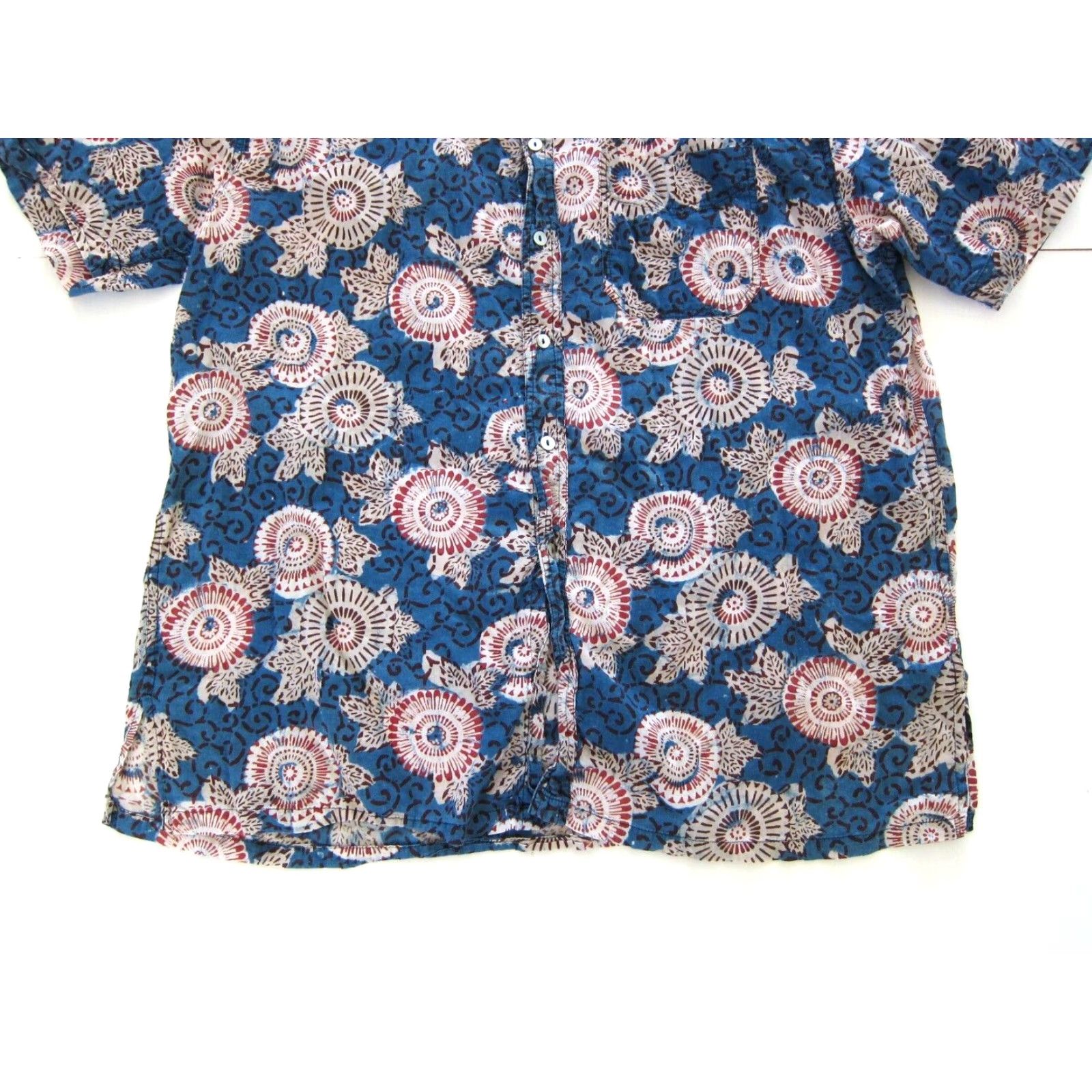 Vintage Vtg Arawalk West Indies Cotton Blue Floral Button Down Short Sleeve Shirt L Size US L / EU 52-54 / 3 - 7 Thumbnail