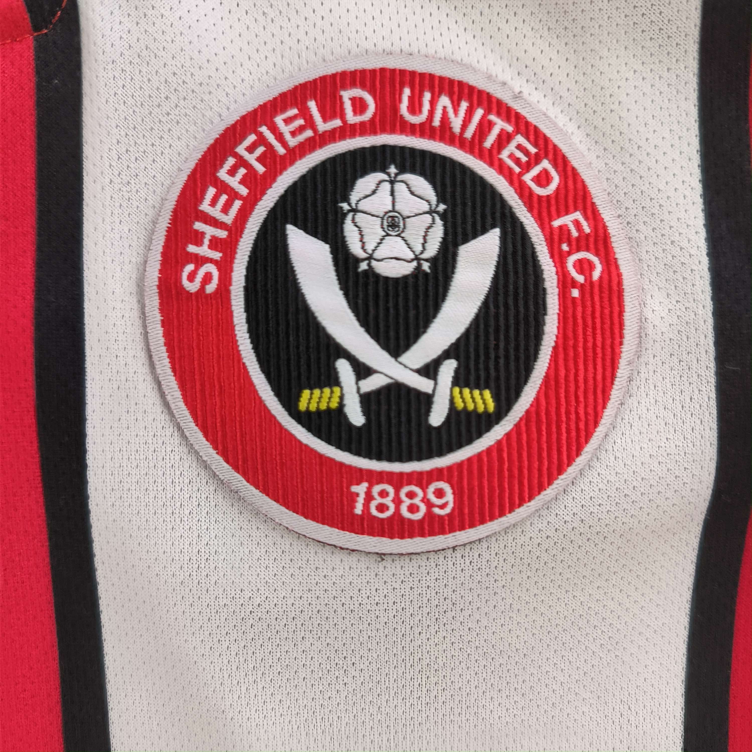 Errea Sheffield United 2023-24 Errea home football jersey size M Size US M / EU 48-50 / 2 - 4 Thumbnail