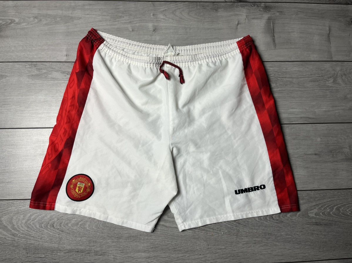 Umbro Manchester United Home Football Shorts 1996/98 Umbro Size US 38 / EU 54 - 1 Thumbnail
