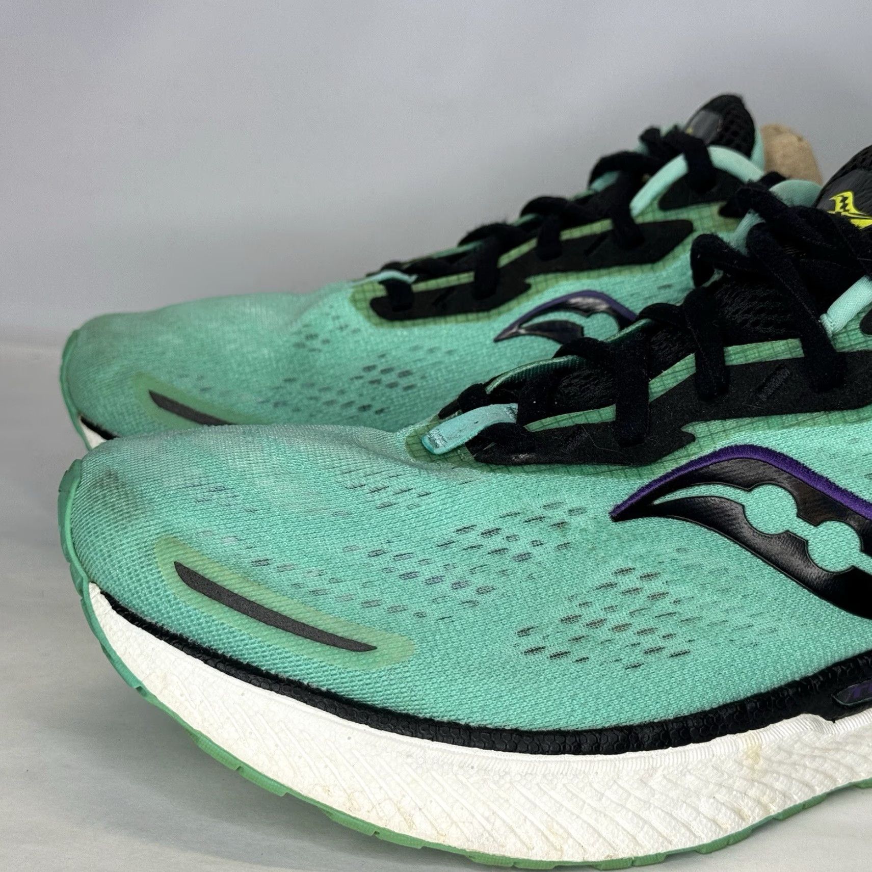 Saucony Saucony Triumph 19 Womens Running Walking Athletic Sneakers Size 10.5 Teal Blue Green with Black Trim Sneaker Shoes Size US 9 / IT 39 - 3 Thumbnail