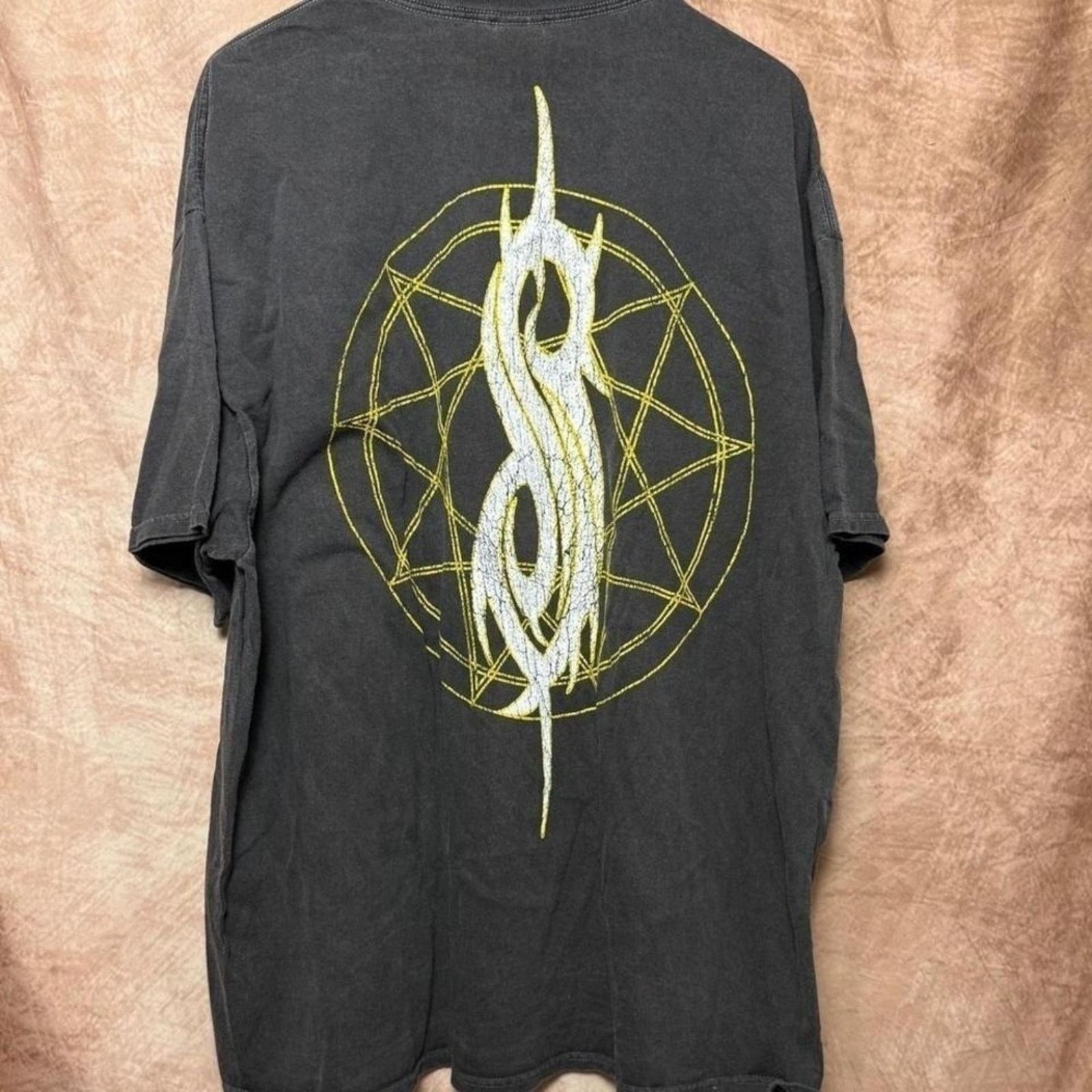 Slipknot Slipknot Band Graphic Tee Black Yellow LG/XL Size US XL / EU 56 / 4 - 5 Thumbnail