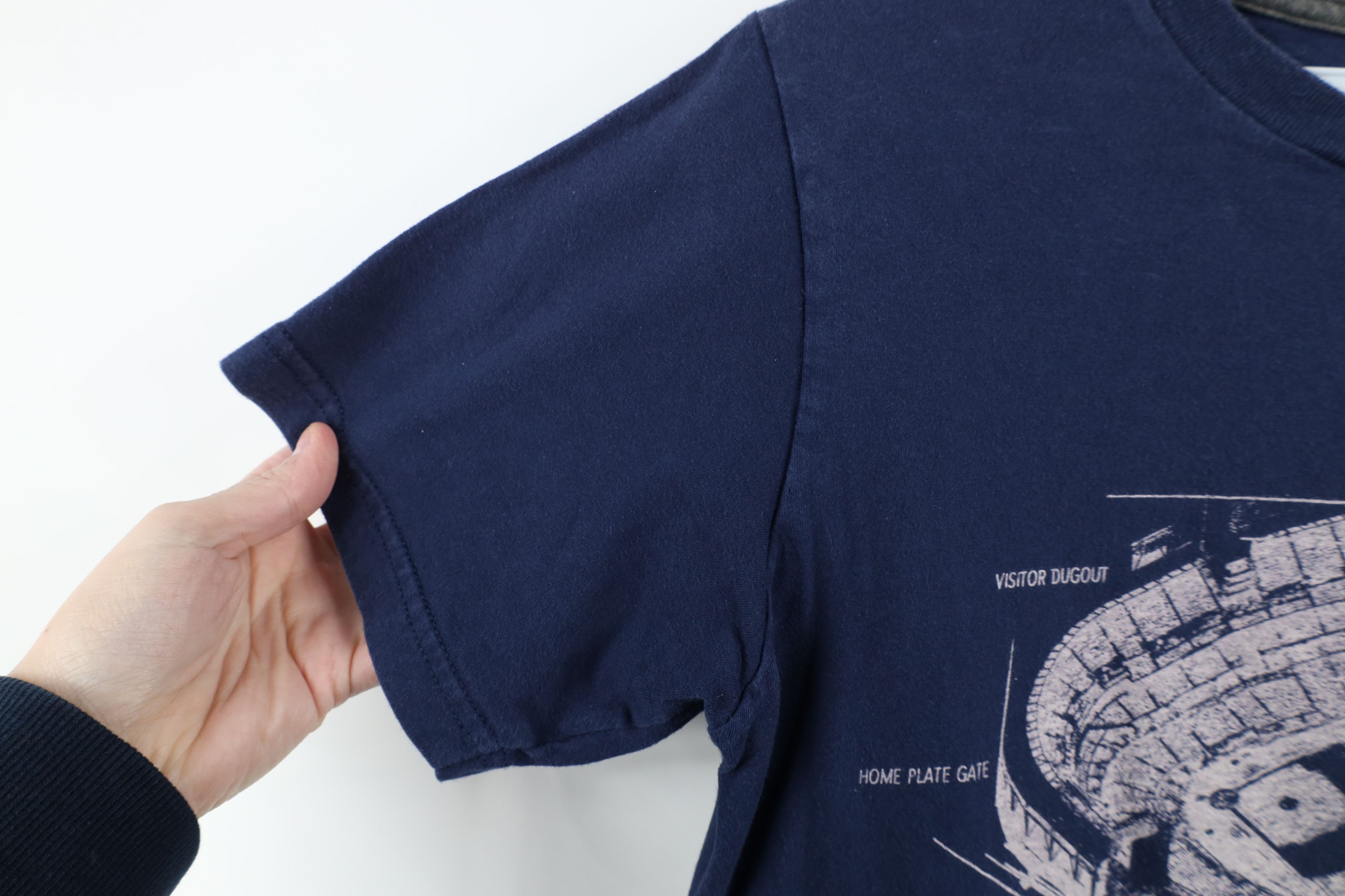 Majestic × Vintage Vintage Majestic Petco San Diego Padres Baseball T-Shirt Size US 32 / EU 48 - 7 Thumbnail