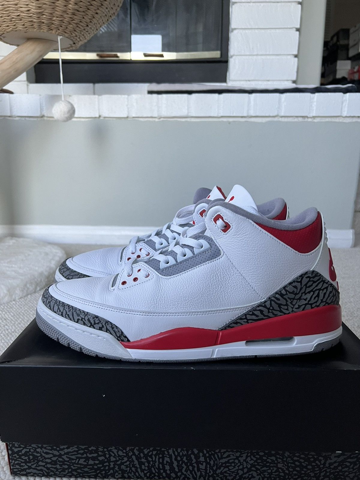 Nike Air Jordan 3 Retro OG Fire Red 2022 White Size US 15 / EU 48 - 6 Thumbnail